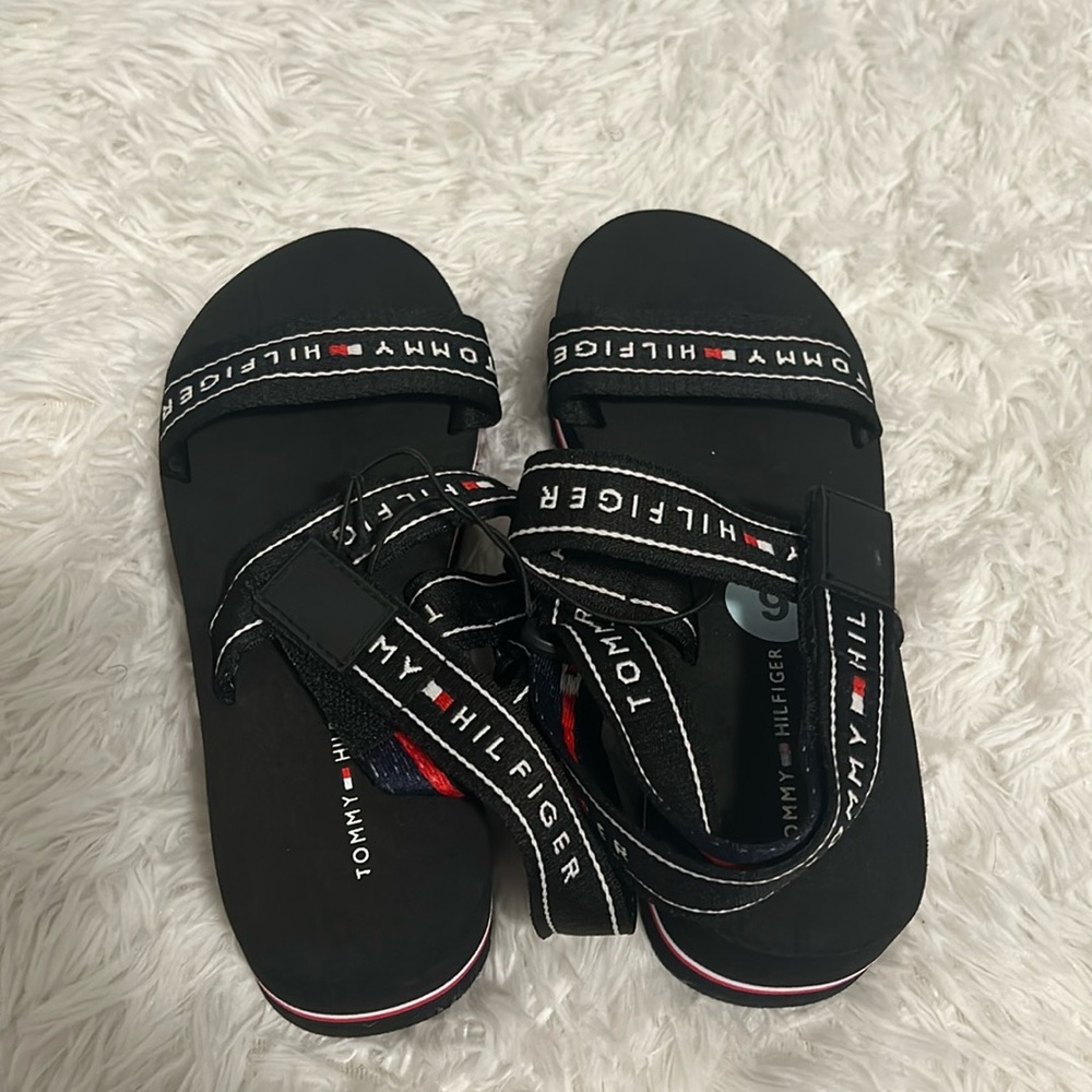 Tommy Hilfiger black size 6 summer beach vibes high heels